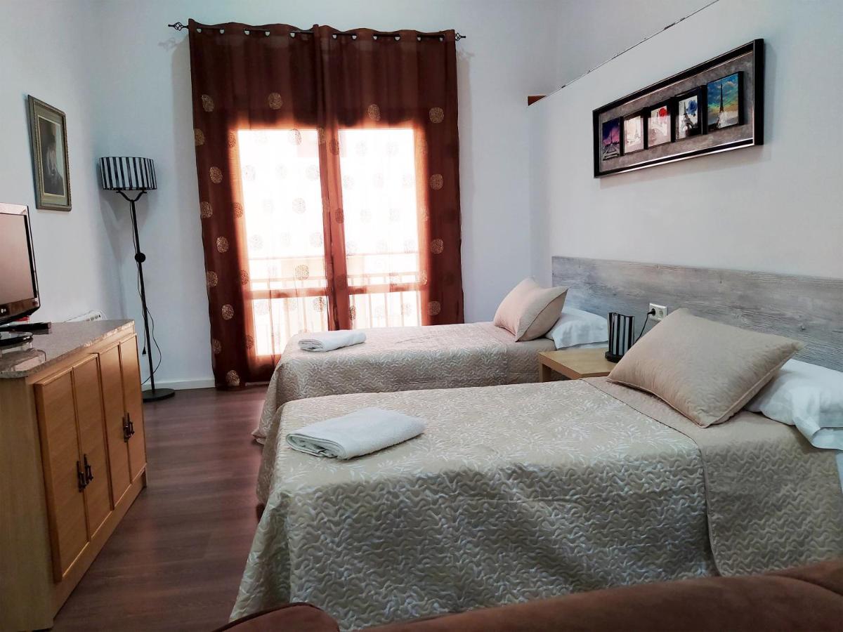 Casa Ramon Y Cajal Alcañiz Buitenkant foto