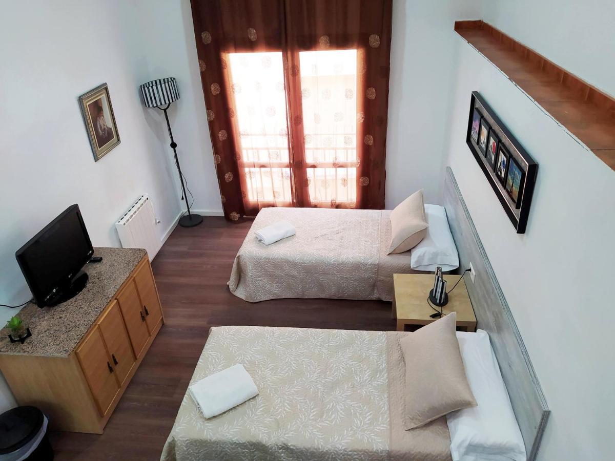 Casa Ramon Y Cajal Alcañiz Buitenkant foto
